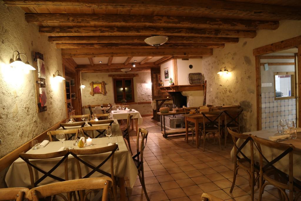 Auberge Du Moulin De Lere Vailly ภายนอก รูปภาพ